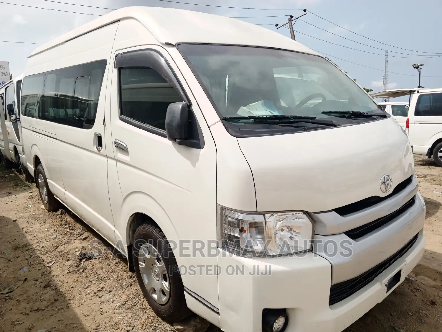Toyota HiAce 2019 White
