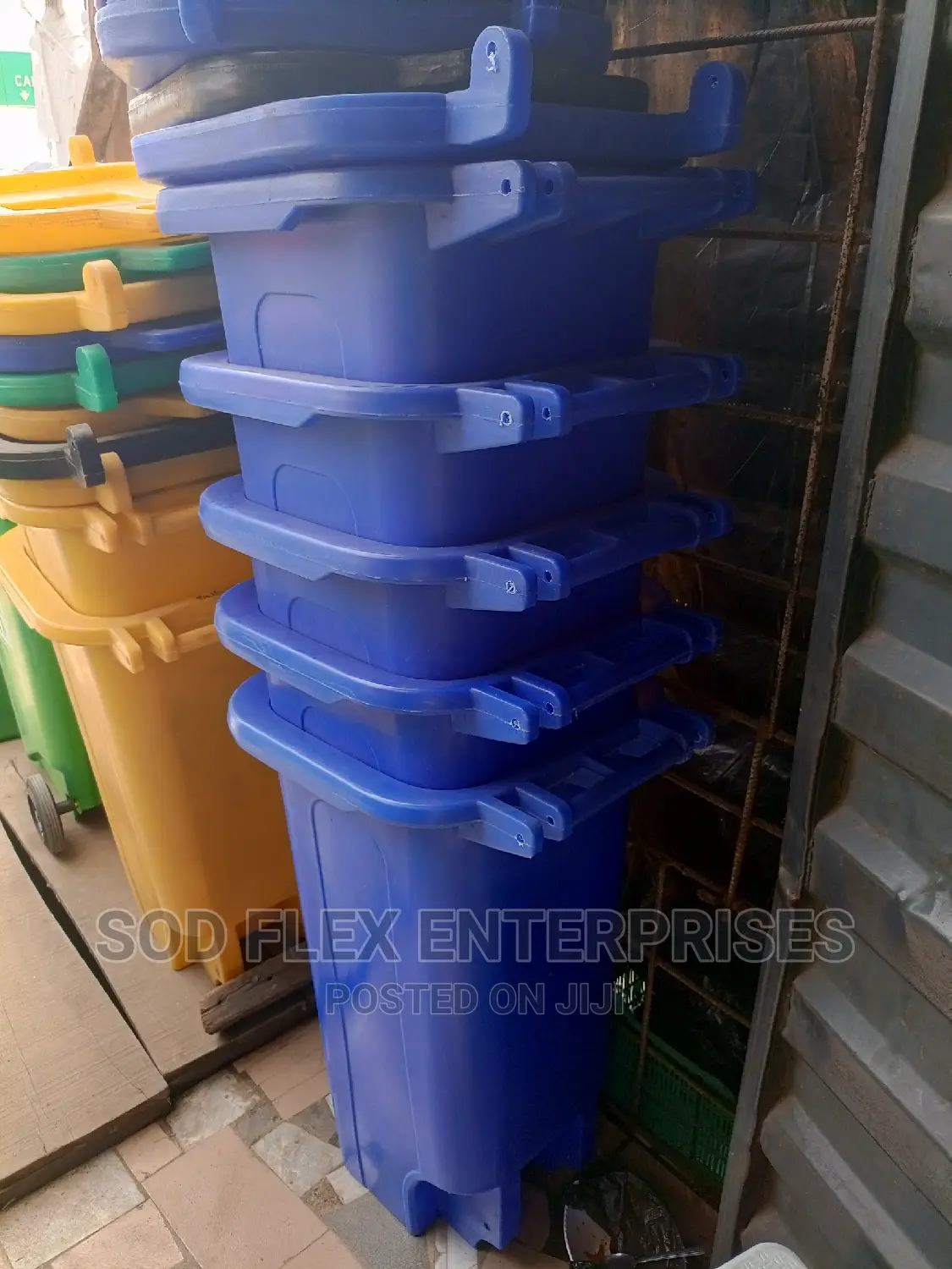 120 Liters Rubber Geepee Waste Bin