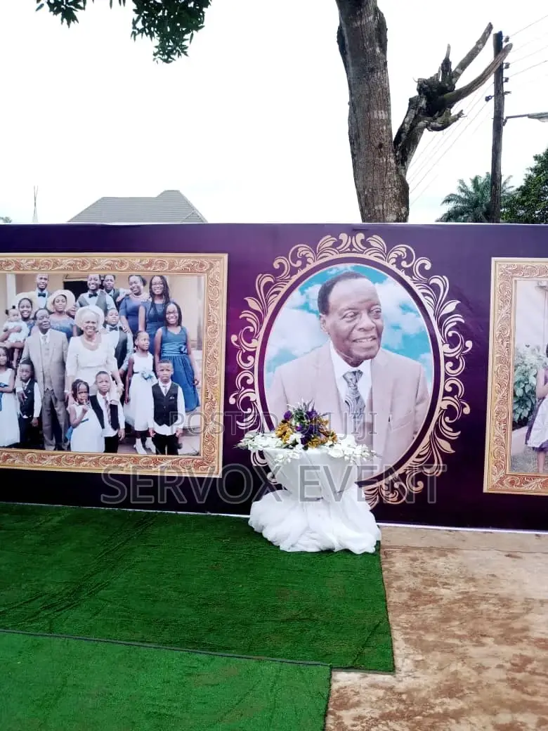 Classy Funeral/Burial Decorations