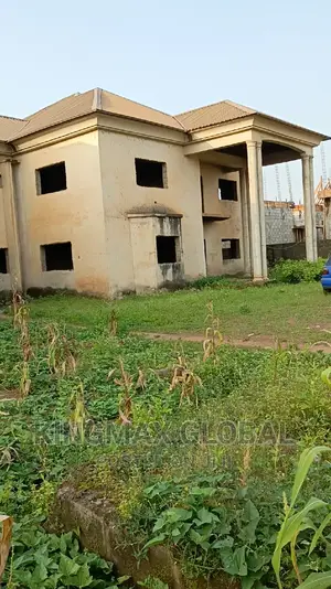 16bdrm Duplex in Durumi for sale