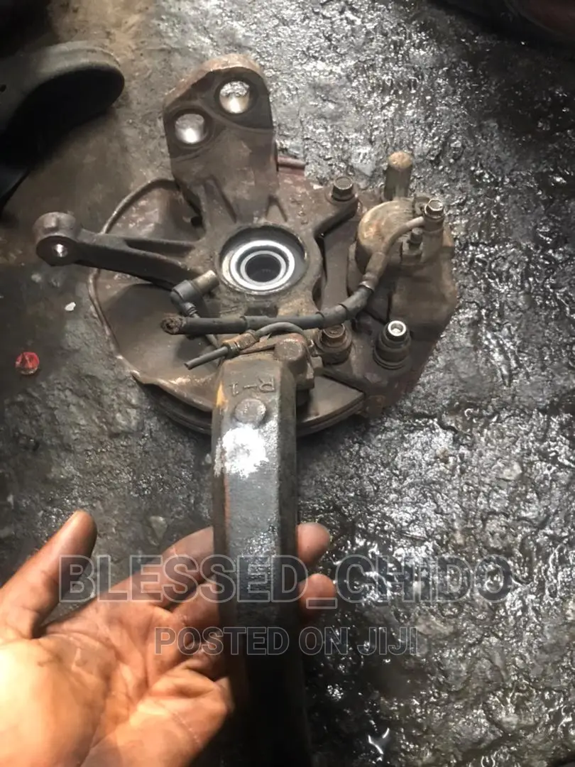Mazda 6 Front Hub Set