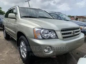 Toyota Highlander Limited V6 2005 Gold