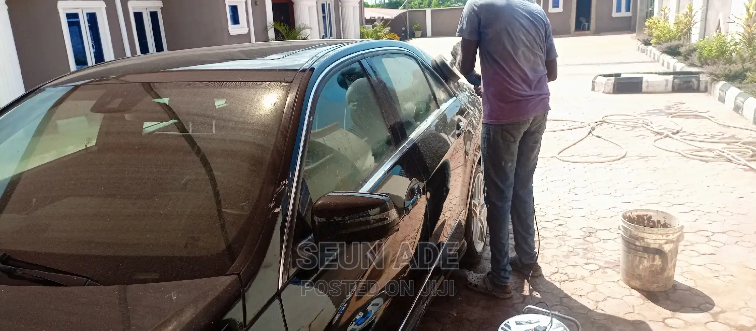 Ext Car Buffing and Polish Services