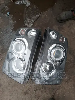 Clean Headlights Range Rover Sport 2008