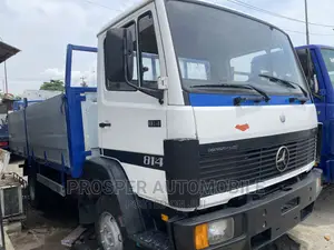 Mercedes Pickup Truck 814