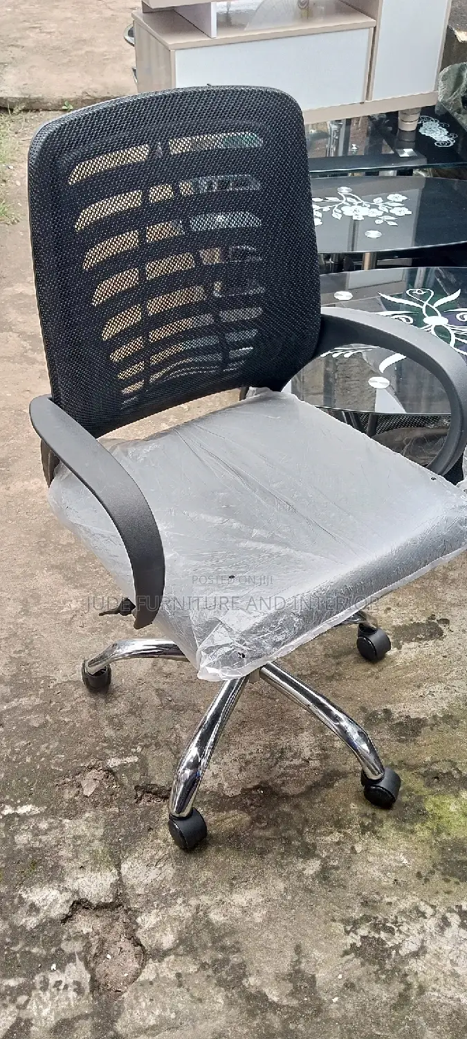 Receptionist Chair Available