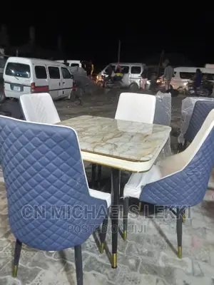 Soft and Comfortable Dinning Table