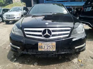 Mercedes-Benz C300 2013 Black