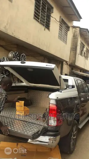 High Quality Certified New Upgrade CARRYBOY Boot Cover Hilux