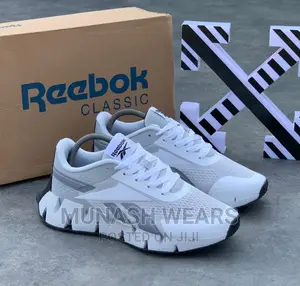 Reebok Sneakers