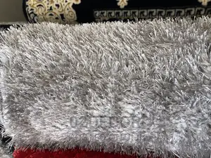 Plain Shaggy Center Rugs (4/6 and 5/7)