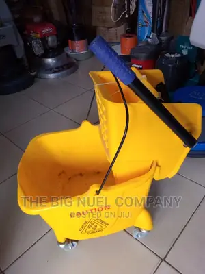 Durable Mobbing Burket