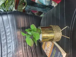 Tv Console Decorating Flowers