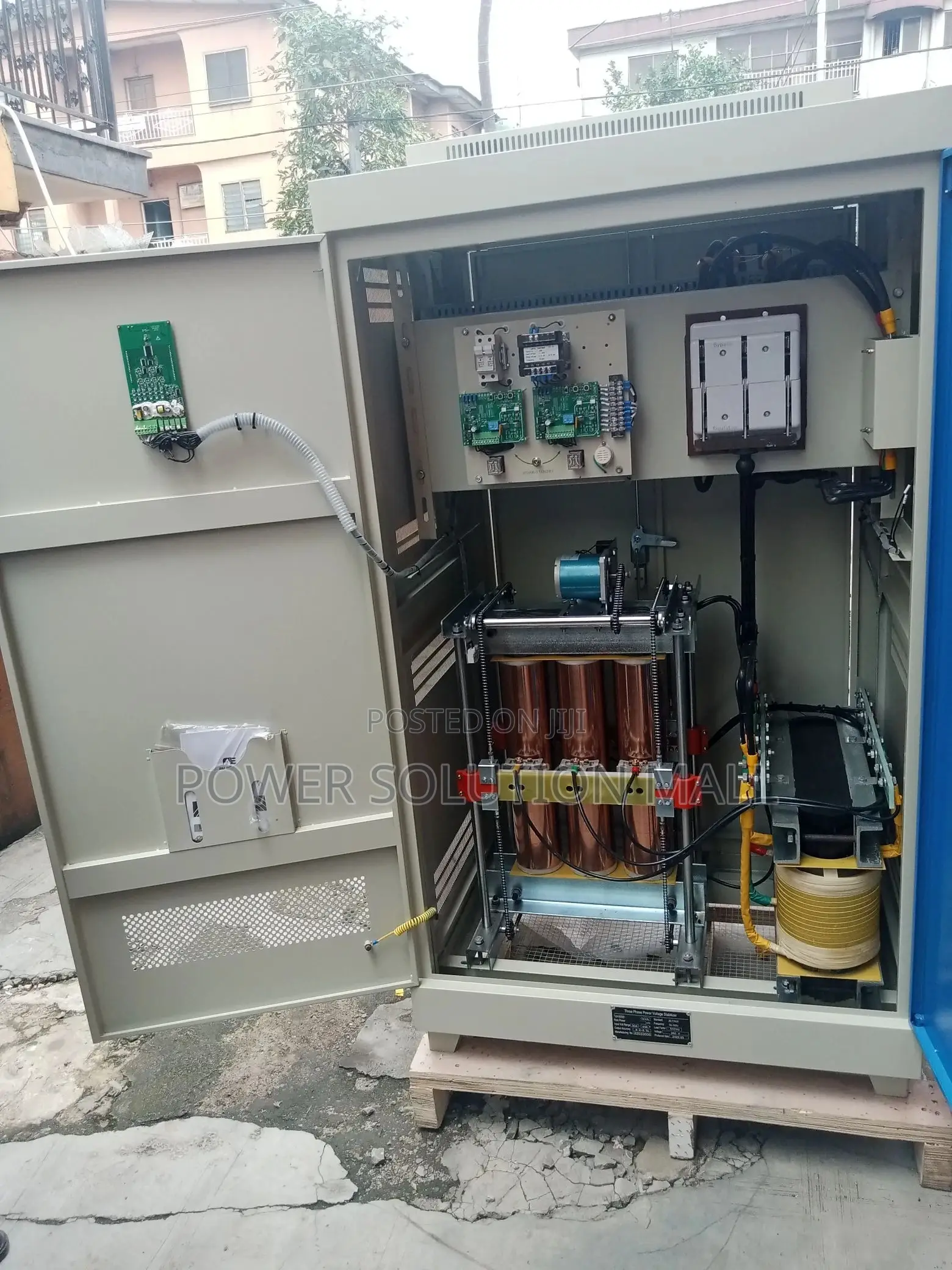 200kva 3-phase Servo Auto Voltage Stabilizer