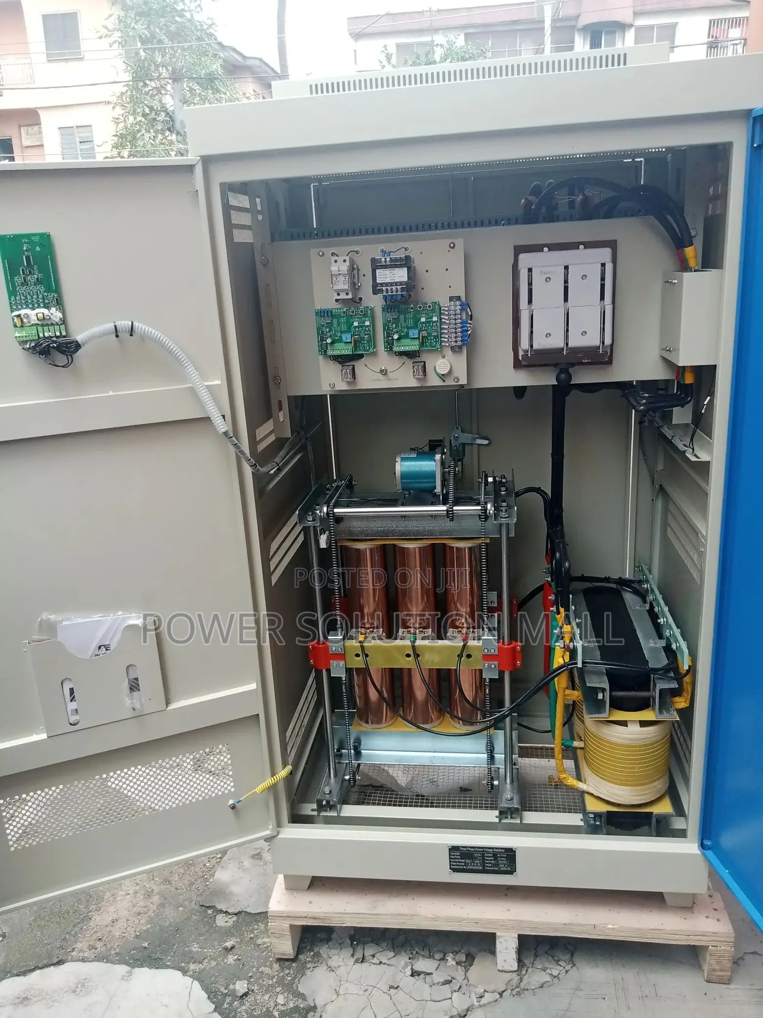 200kva 3-phase Servo Auto Voltage Stabilizer