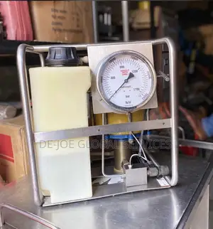 Hydratight Air Operated Pressure Test Pump/Machine