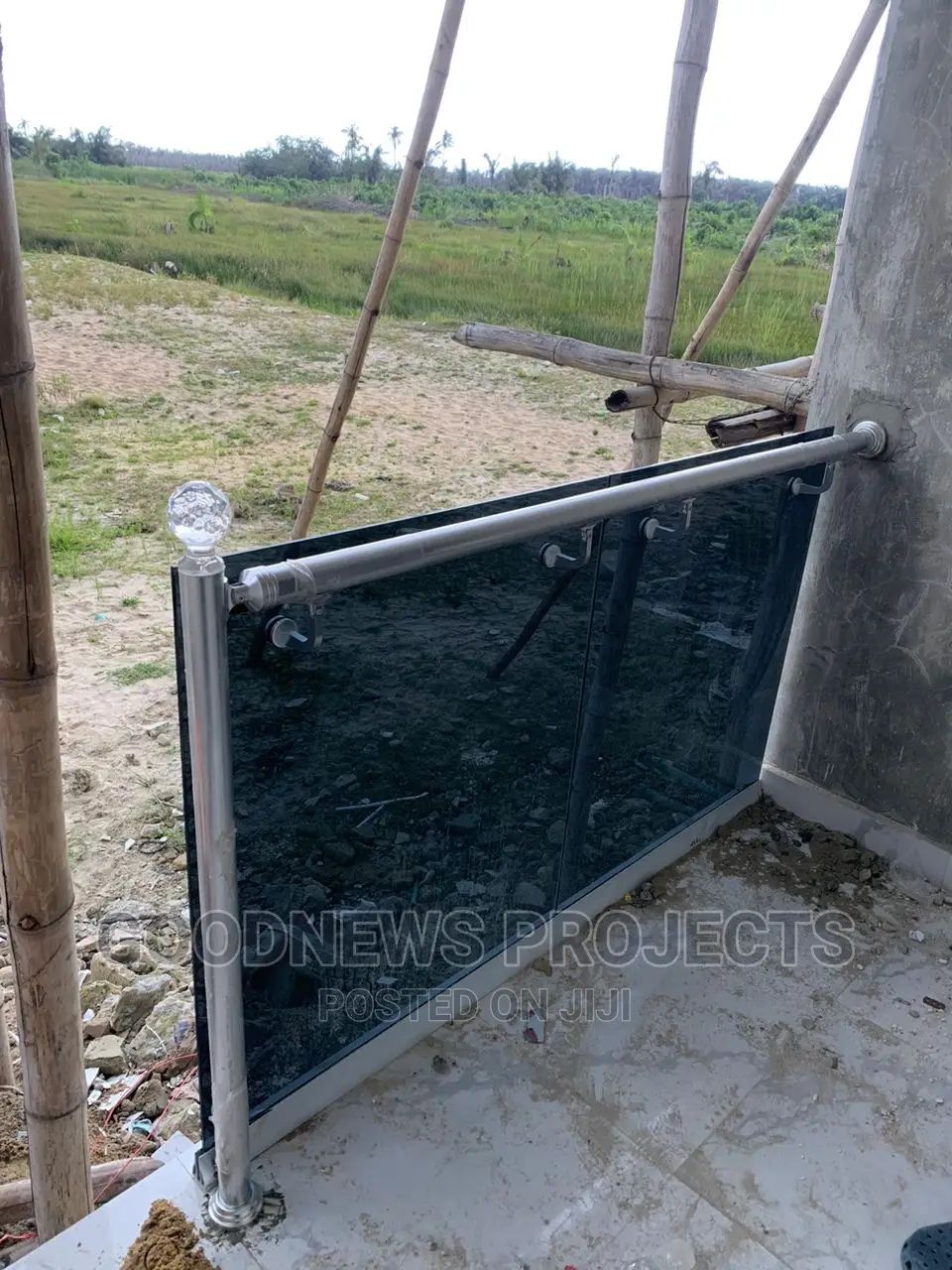 Frameless Glass Handrail With Aluminum