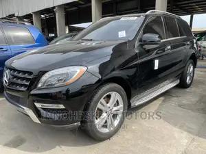 Mercedes-Benz M Class ML350 4MATIC 4dr SUV AWD (3.5L 6cyl 7A) 2015 Gray