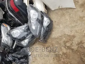C300 2013 Set of Upgrade Headlights
