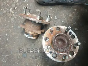 Hyundai Elentra 2008 Back Hub