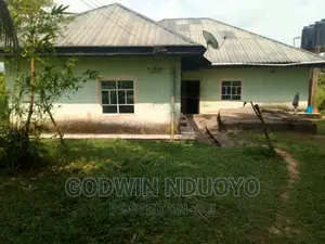 Photo - 10bdrm Bungalow in Platinum Lodge, Mkpat Enin for sale