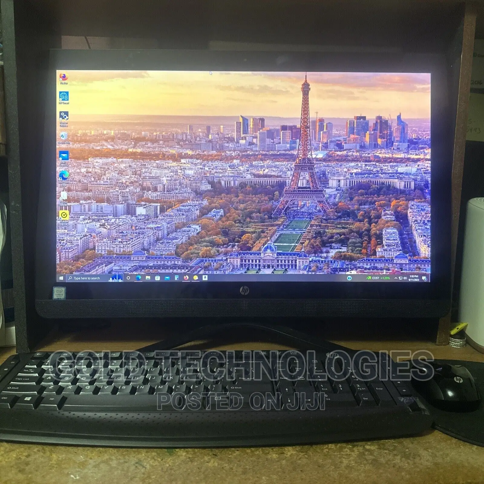 Desktop Computer HP AiO 24 4GB Intel Core I3 HDD+SSD 500GB