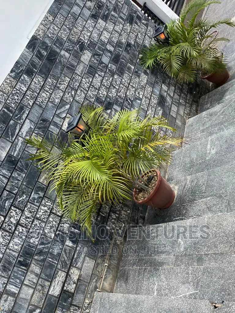 Granite Bricks for Your Pillar and Belting
