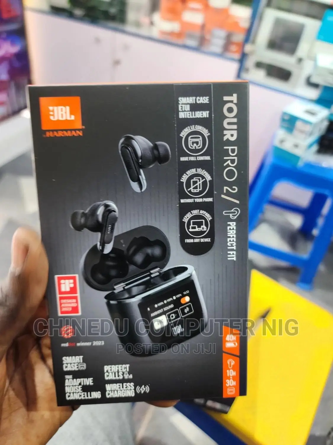 JBL Tour Pro 2