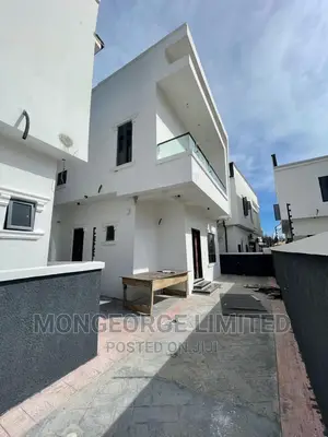 4bdrm Duplex in Ikota for sale