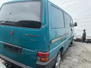 Volkswagen Transporter 2002 Green