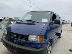 Volkswagen Transporter 2000 Blue