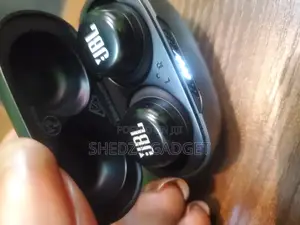JBL Live Free Nc