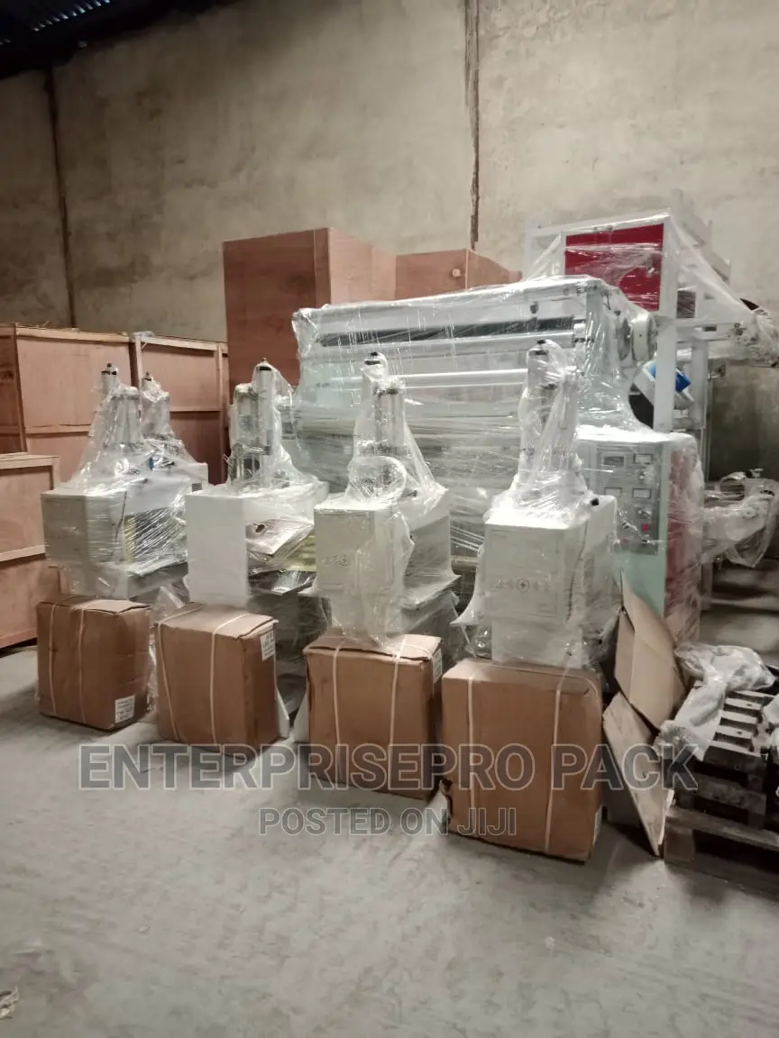 Pneumatic Nylon Punching Machine