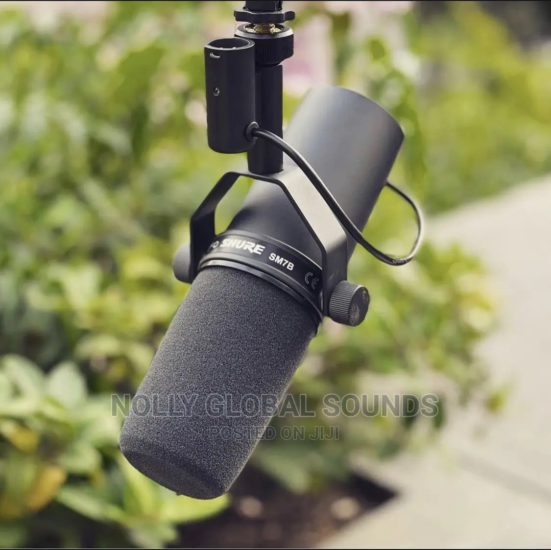 Shure SM7B Dynamic Vocal Studio Microphone