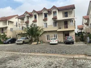 1bdrm Shared Apartment in Orchid, Chevron for rent