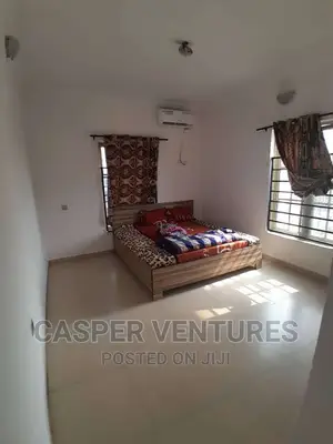 2bdrm Apartment in Admiralty Way, Lekki Phase 1 for rent