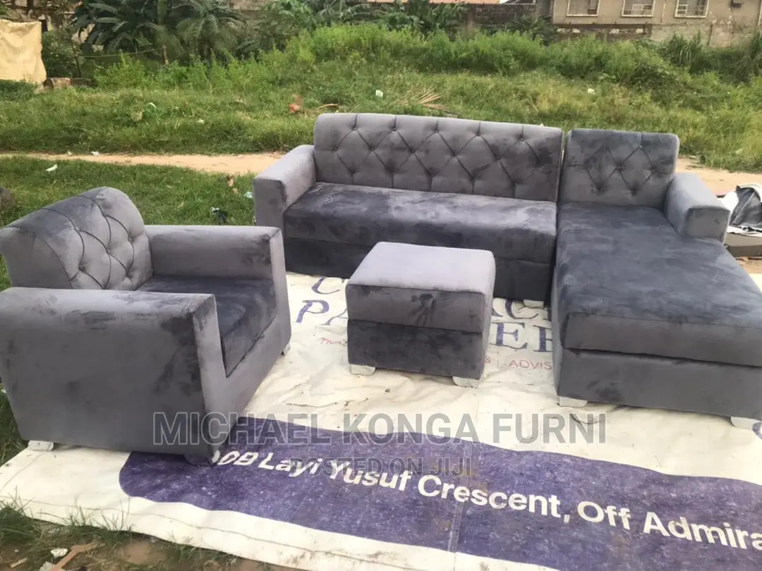 Botton L Shape Sofa With One Single