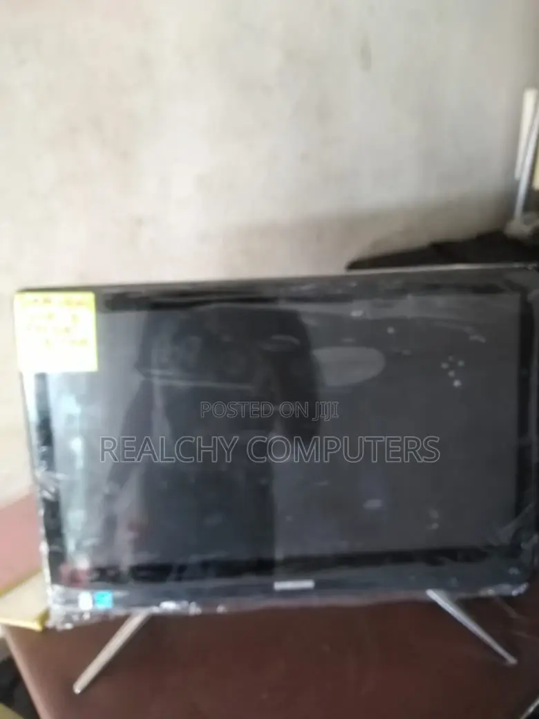 Desktop Computer Samsung AiO 24 6GB Intel Core I3 HDD 500GB