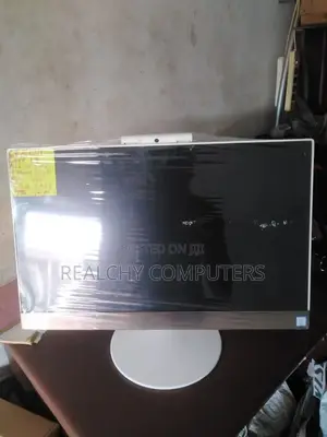 Desktop Computer Lenovo 8GB Intel Core I3 HDD 500GB