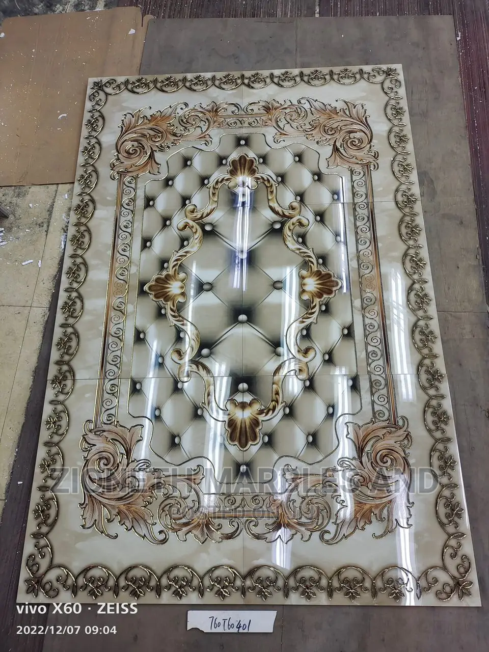 High Quality Centre Decore Tiles