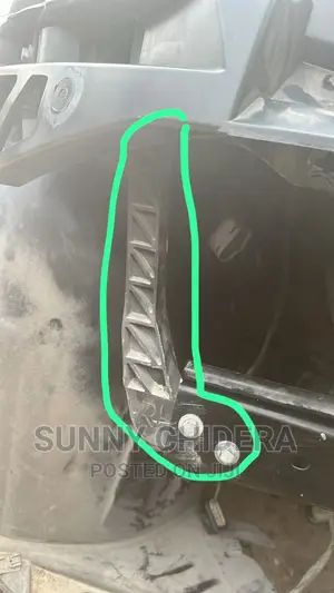 ML/GLE Head Light Hangers Supporter Each Side