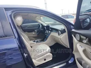 Mercedes-Benz GLC-Class 2017 Blue