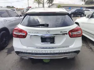 Mercedes-Benz GLA 250 2017 White