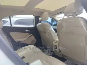 Mercedes-Benz GLA 250 2017 White