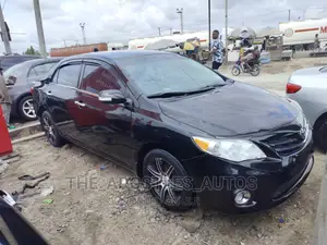 Toyota Corolla 2012 Black