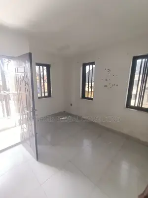 Furnished 1bdrm Block of Flats in Olatunde Sule Close, Omole Phase 2