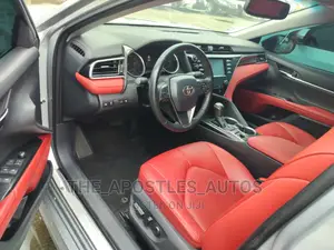Toyota Camry XSE FWD 2020 Silver