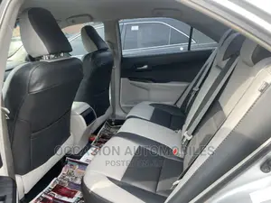Toyota Camry LE 4dr Sedan (2.5L 4cyl 6A) 2012 Silver
