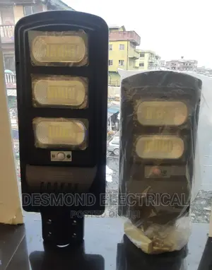 100w 200w L.E.D Solar Street Light