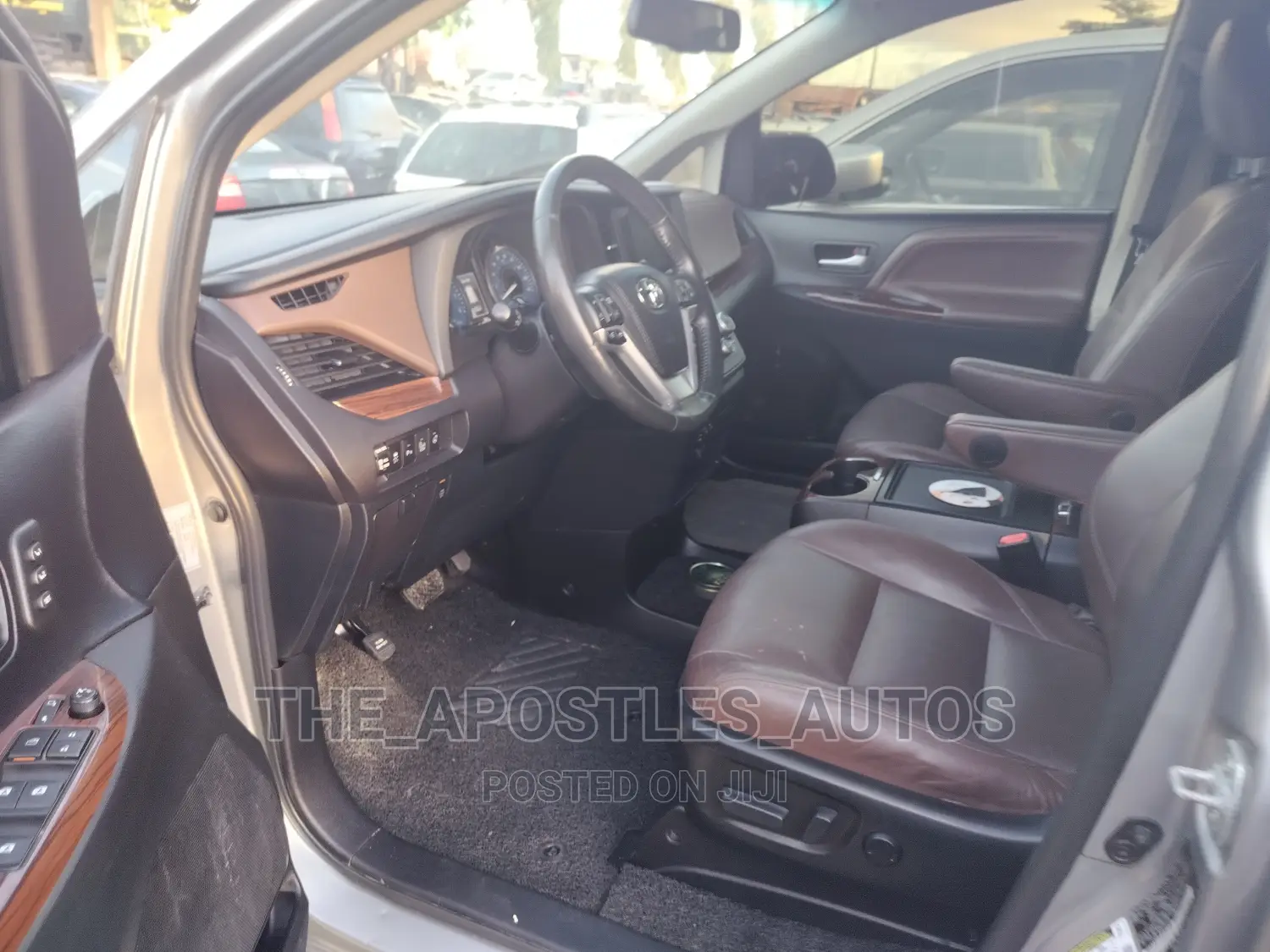 Toyota Sienna 2015 Gray